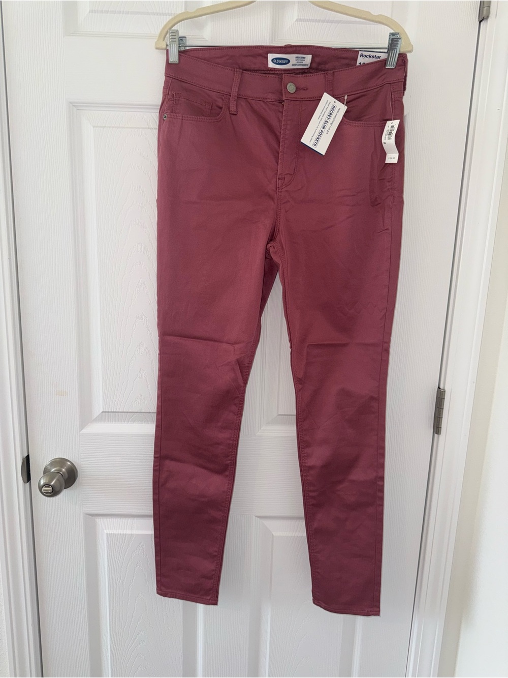 NWT Old Navy Rockstar High Rise Super Skinny Jeans Mauve Pink Size 10